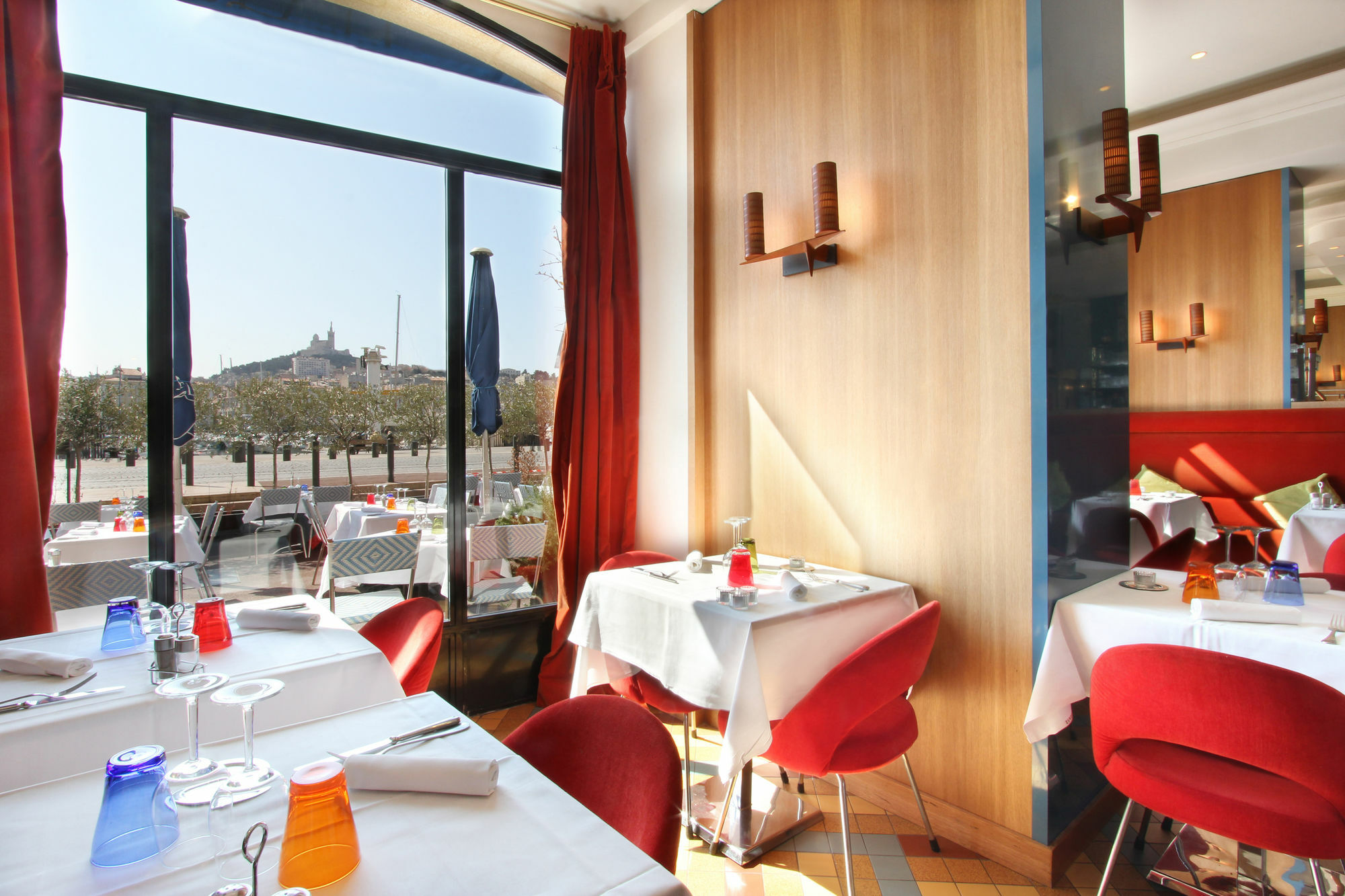 La Du Vieux Port Hotel